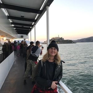 Meet your Posher, Tabitha